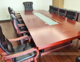 武汉板式大型会议桌回收